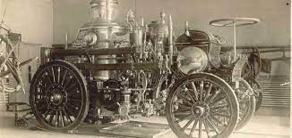 من هو المخترع البريطاني لآلة البخار