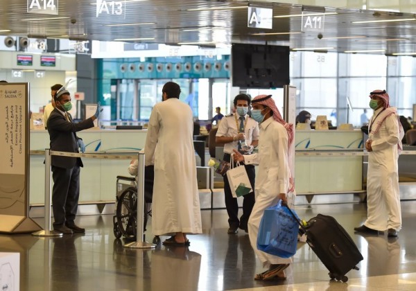 إحباط تهريب مواد تستخدم في "السحر والشعوذة" بحوزة مسافر في السعودية