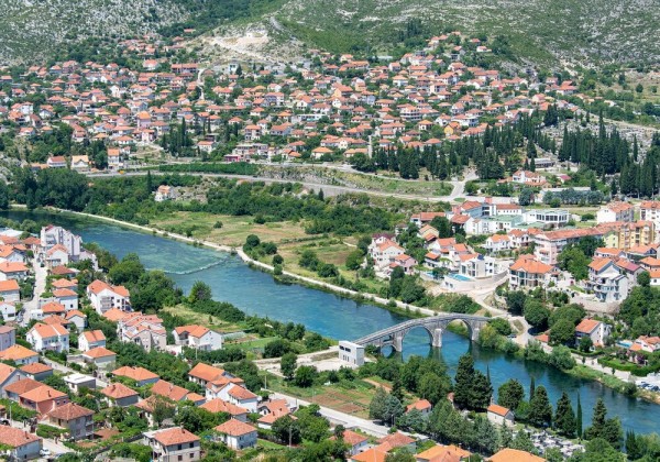 تعتبر البوسنة والهرسك من البلاد الإسلامية في