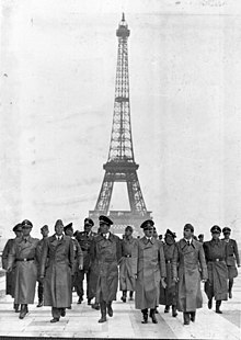 في عام 1940 ، اجتاحت ألمانيا فرنسا ، واستولت على مدينة باريس