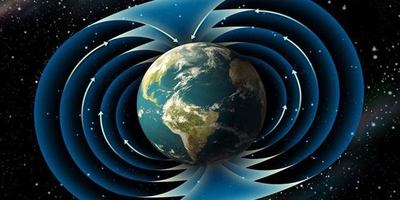 أي مما يلي يشير إلى أن اتجاه المجال المغناطيسي للأرض قد تغير على مر العصور